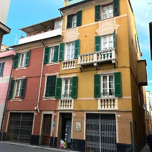la-parigina-lavagna.hotelitalianriviera.com/